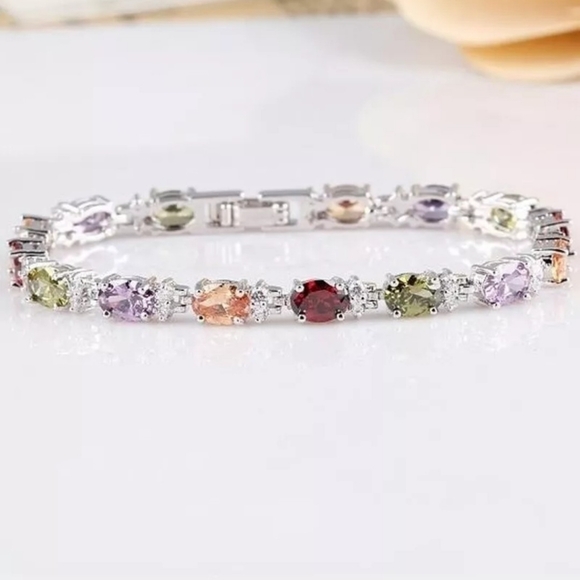 Gorgeous Oval & Round Mix Cubic Zirconia (CZ) Tennis Bracelet - Picture 1 of 4